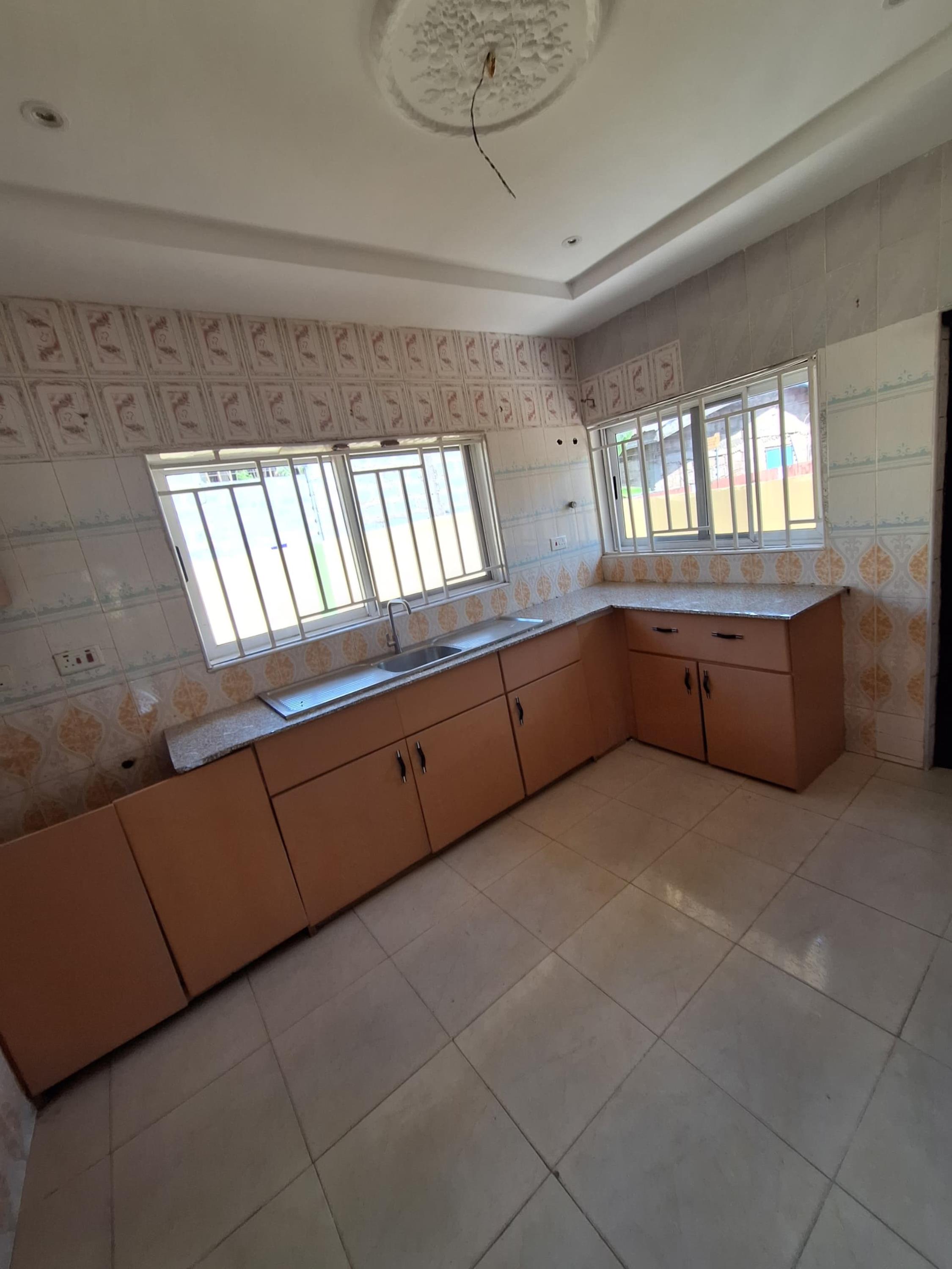 3 Bedroom house, Lakeside Room 6, Accra | Strathium