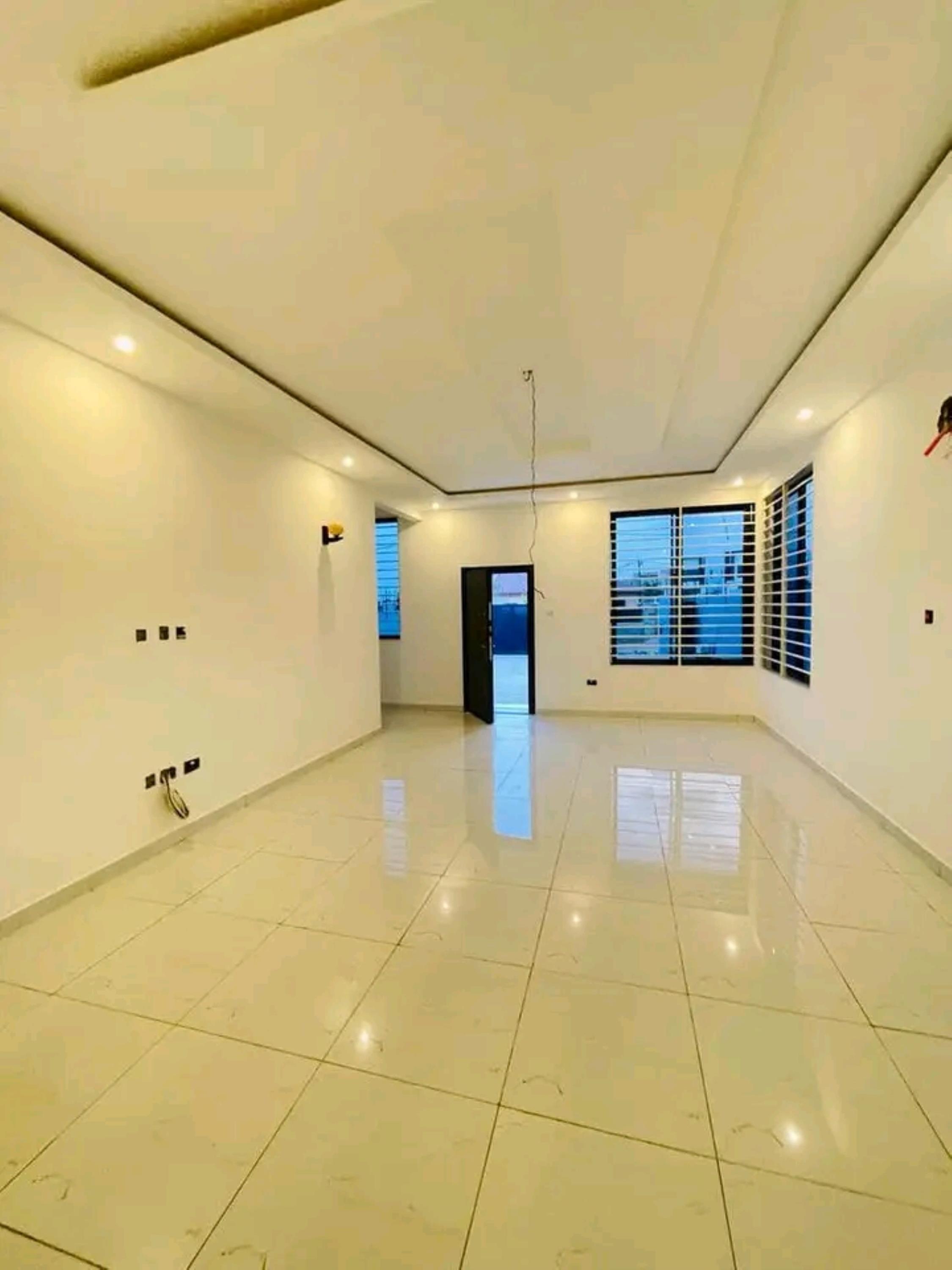 Ultramodern 4 Bedroom duplex house, East kegon hill, Accra | Strathium