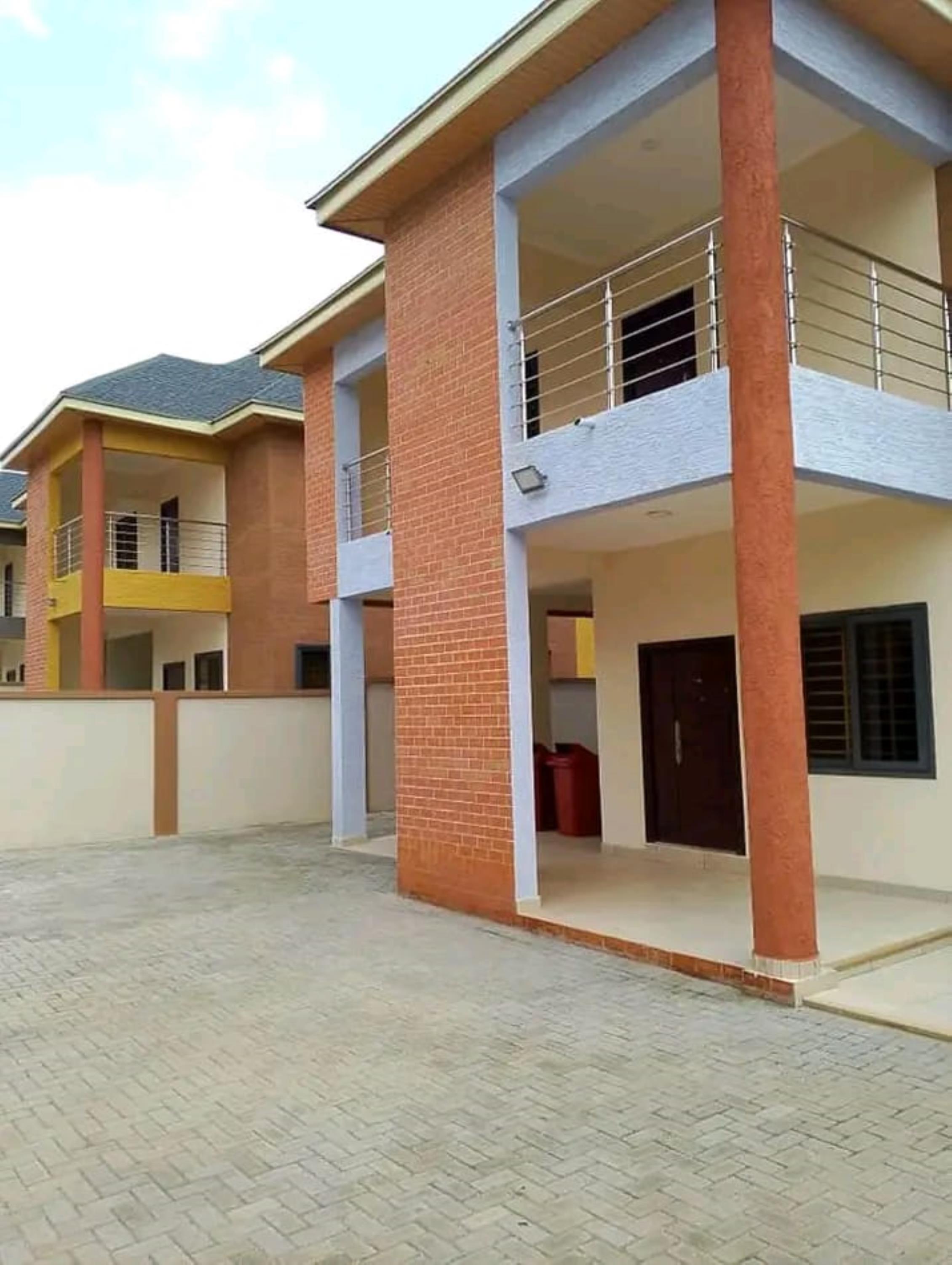 Executive 3 Bedroom House, Pantang, Accra - 1 year advance | Strathium