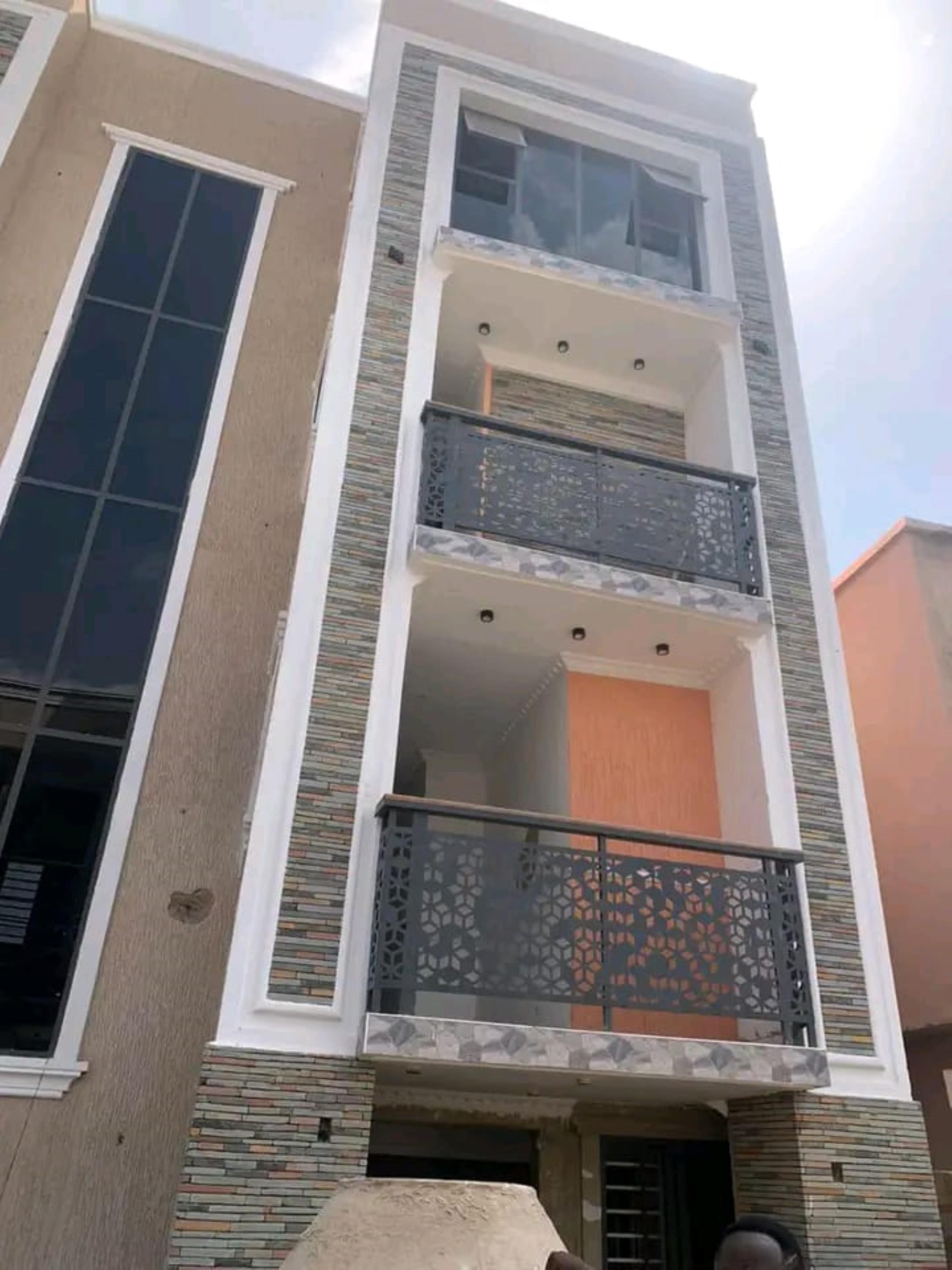 Executive 2 Bedroom apartment, Spintex,Accra - 1 year advance | Strathium