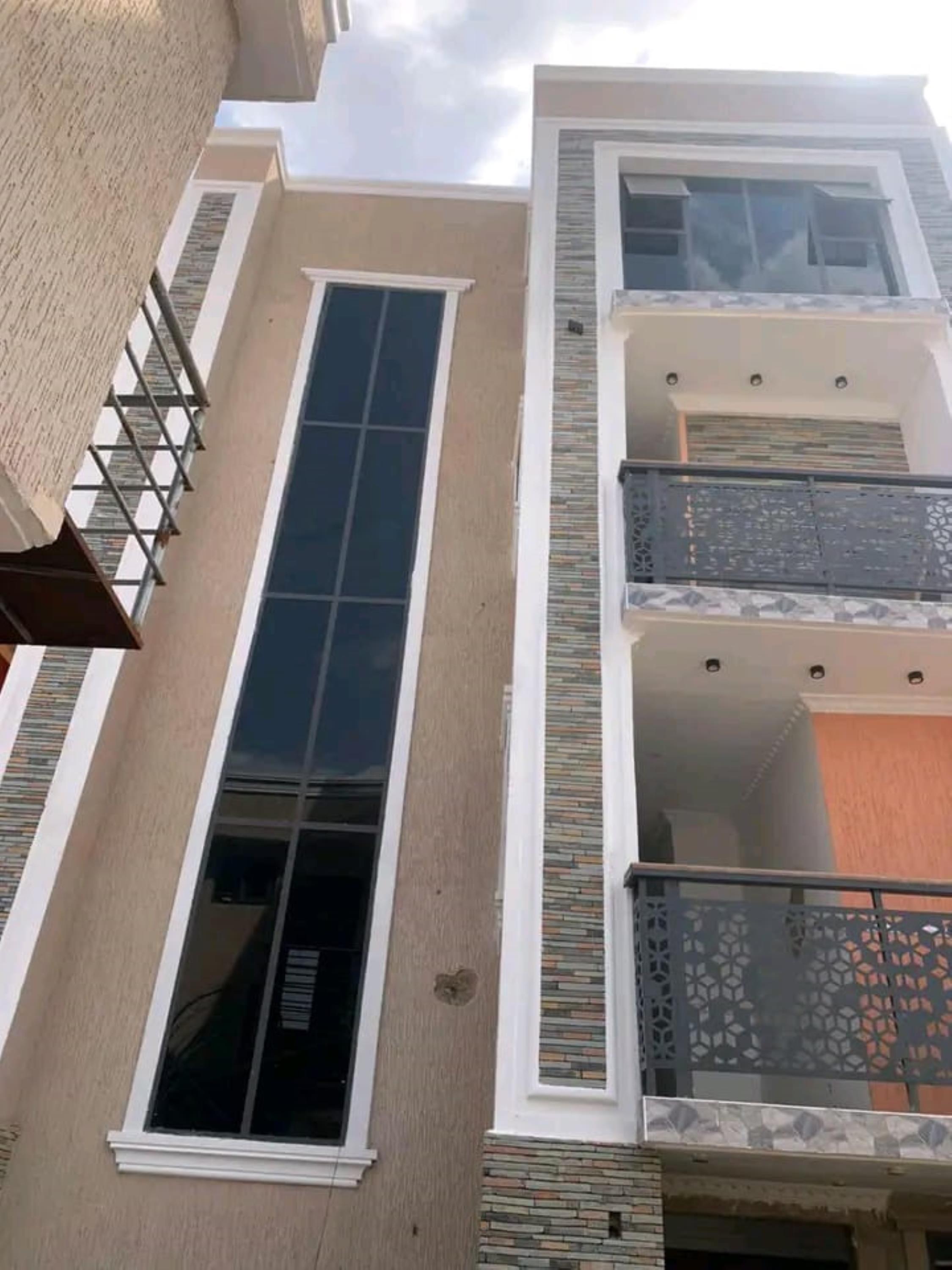 Executive 2 Bedroom apartment, Spintex,Accra - 1 year advance | Strathium