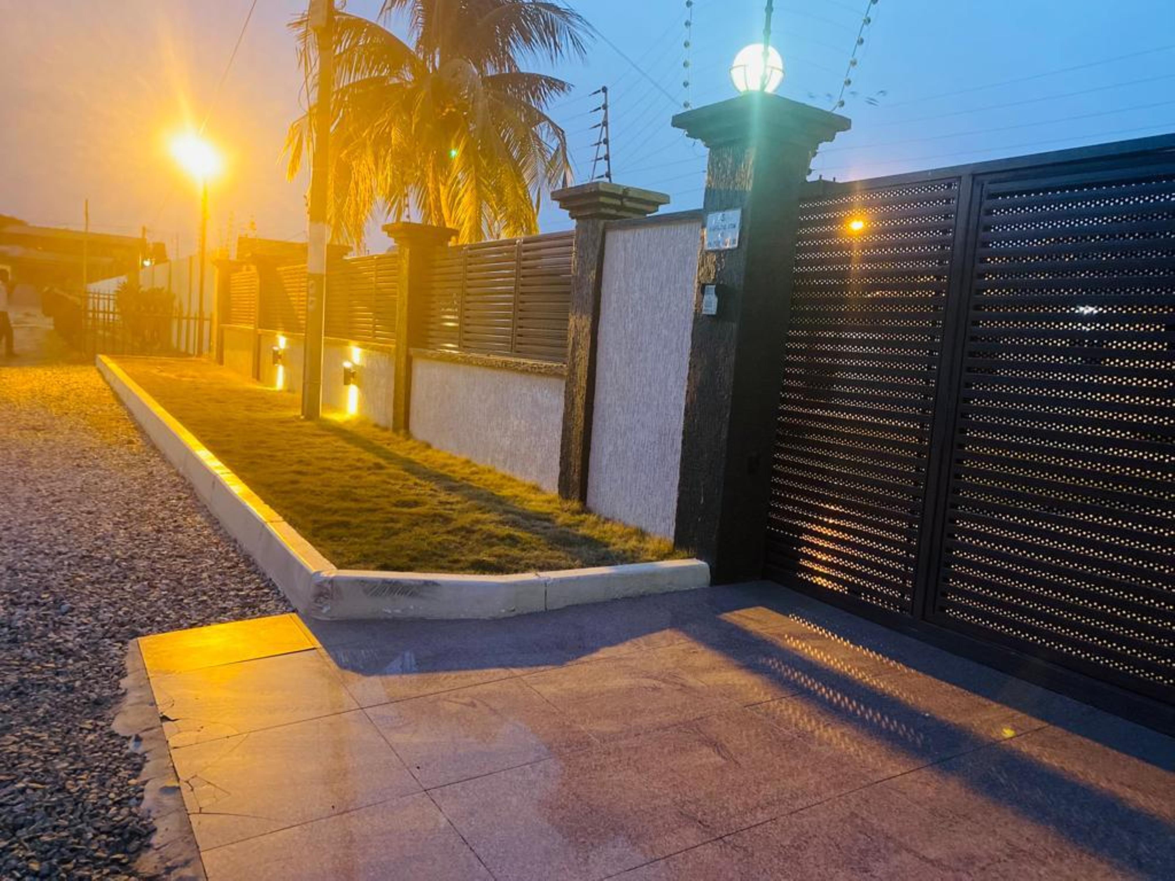 3 Bedrooms Self Compound House, Dansoman, Accra | Strathium