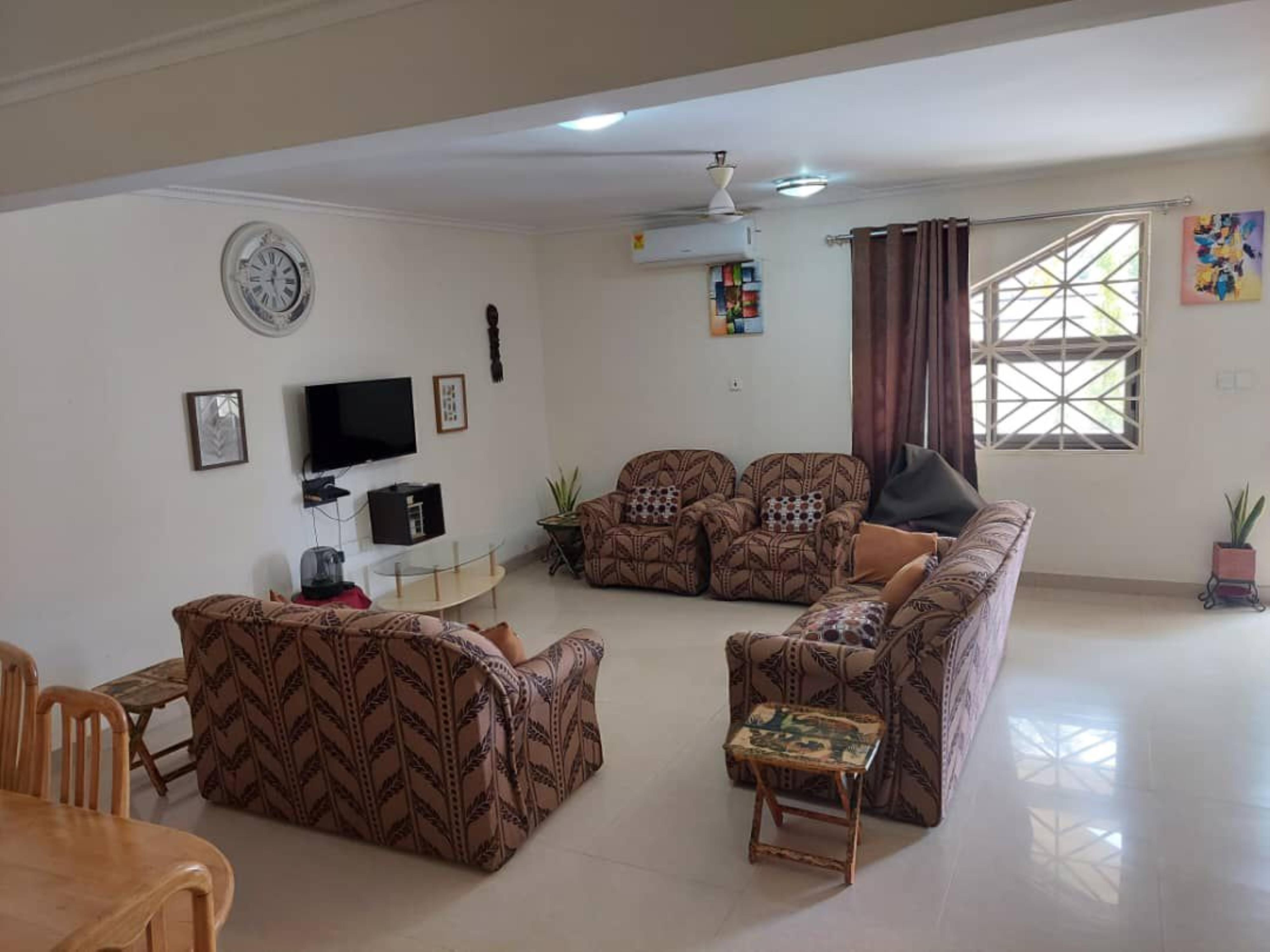 5 Bedrooms Semi Detached House, Achimota, Accra | Strathium