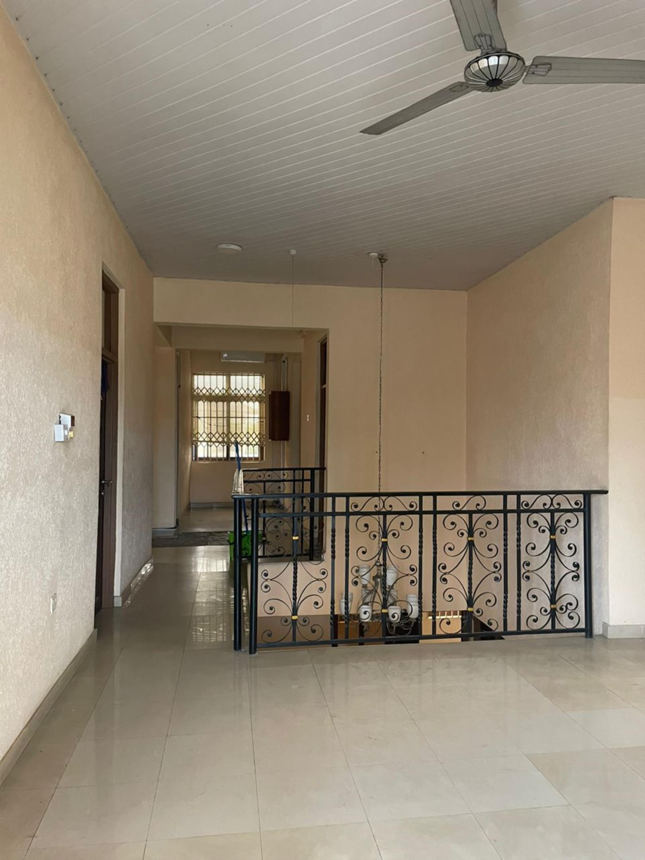 6 Bedrooms Self Compound House, Dzorwulu, Accra | Strathium