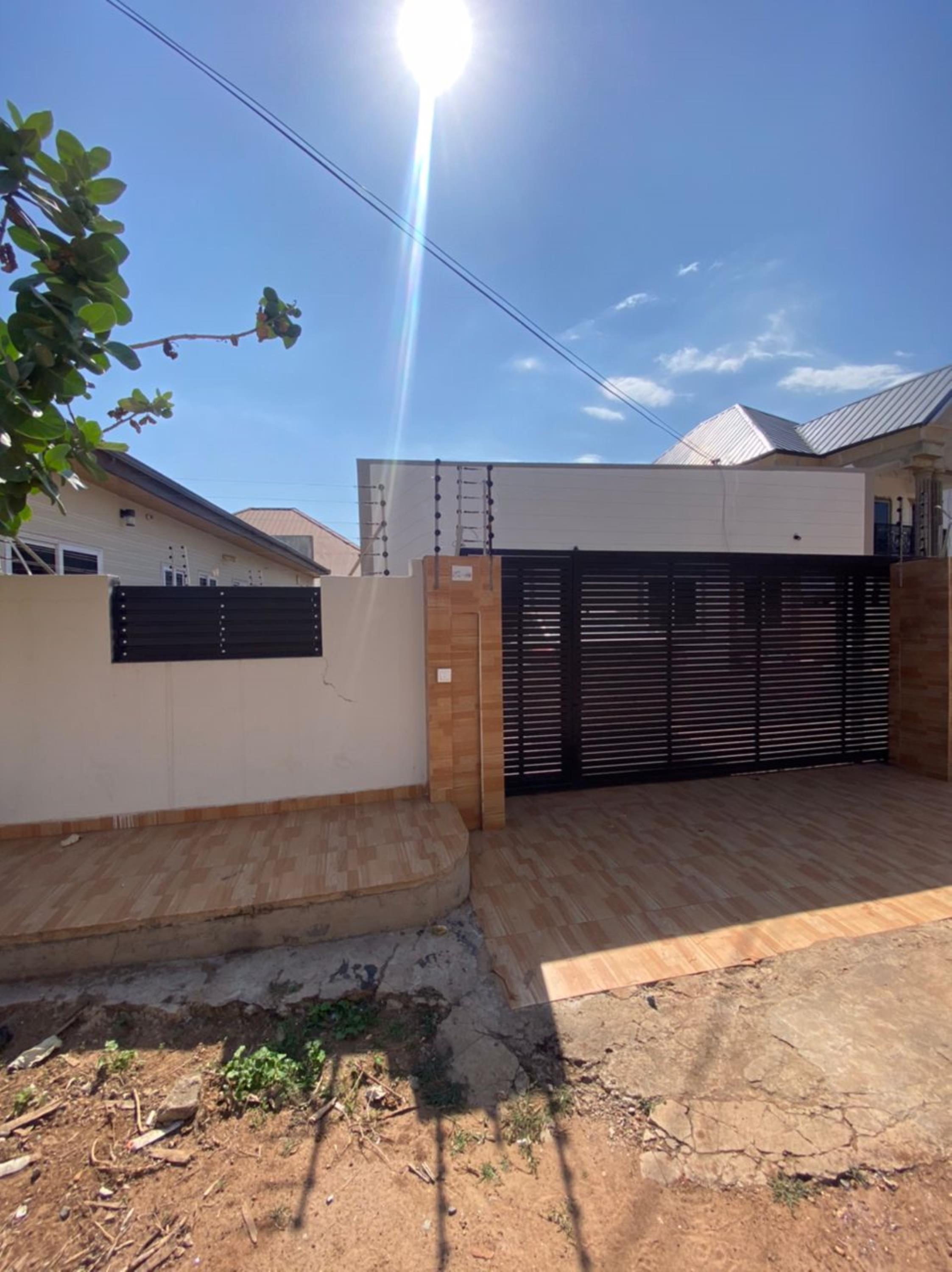 2 Bedrooms Self Compound House, Lakeside Community 8, Accra | Strathium