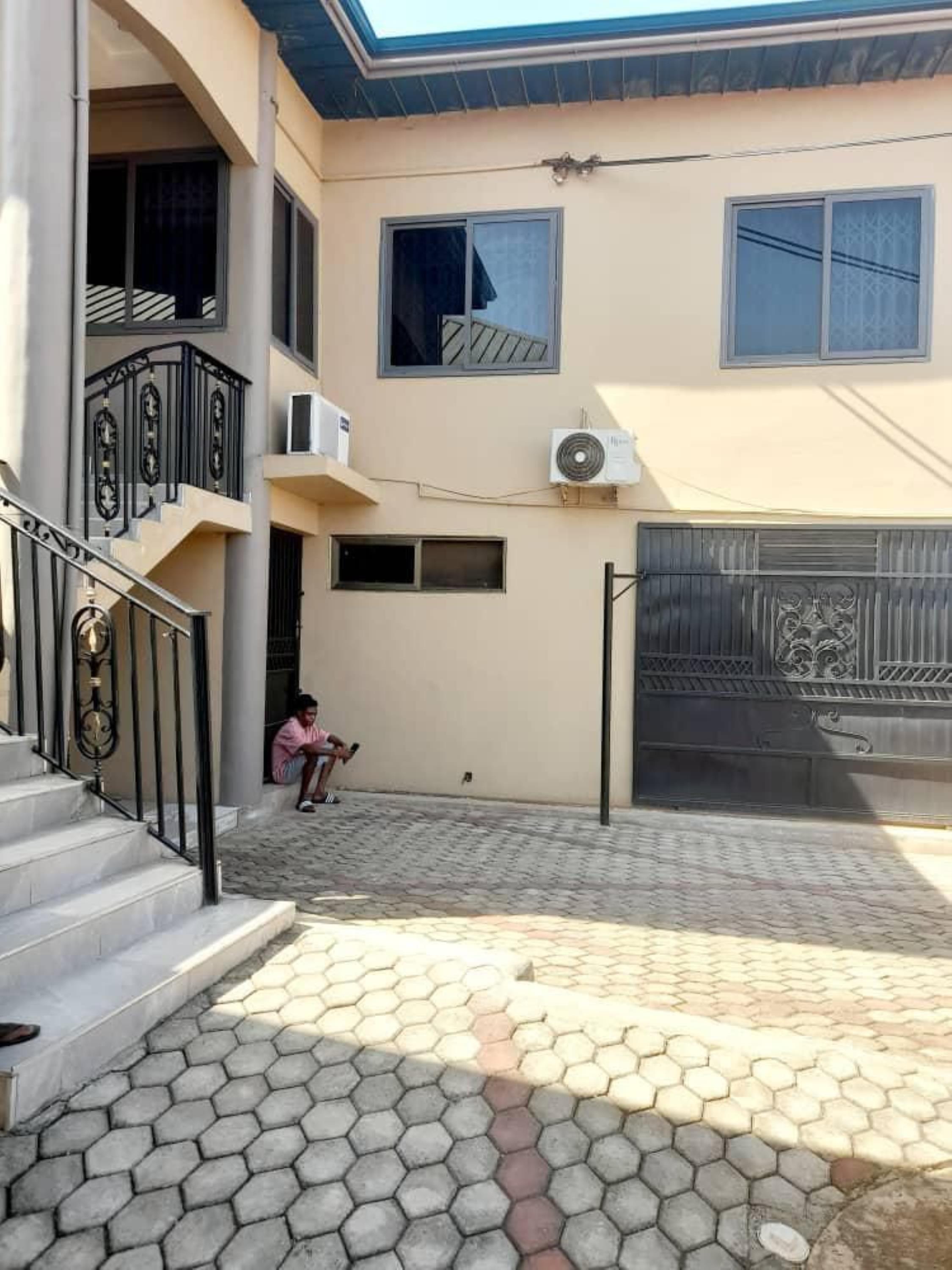 4 Bedrooms Apartment, Tantra Hills, Accra | Strathium