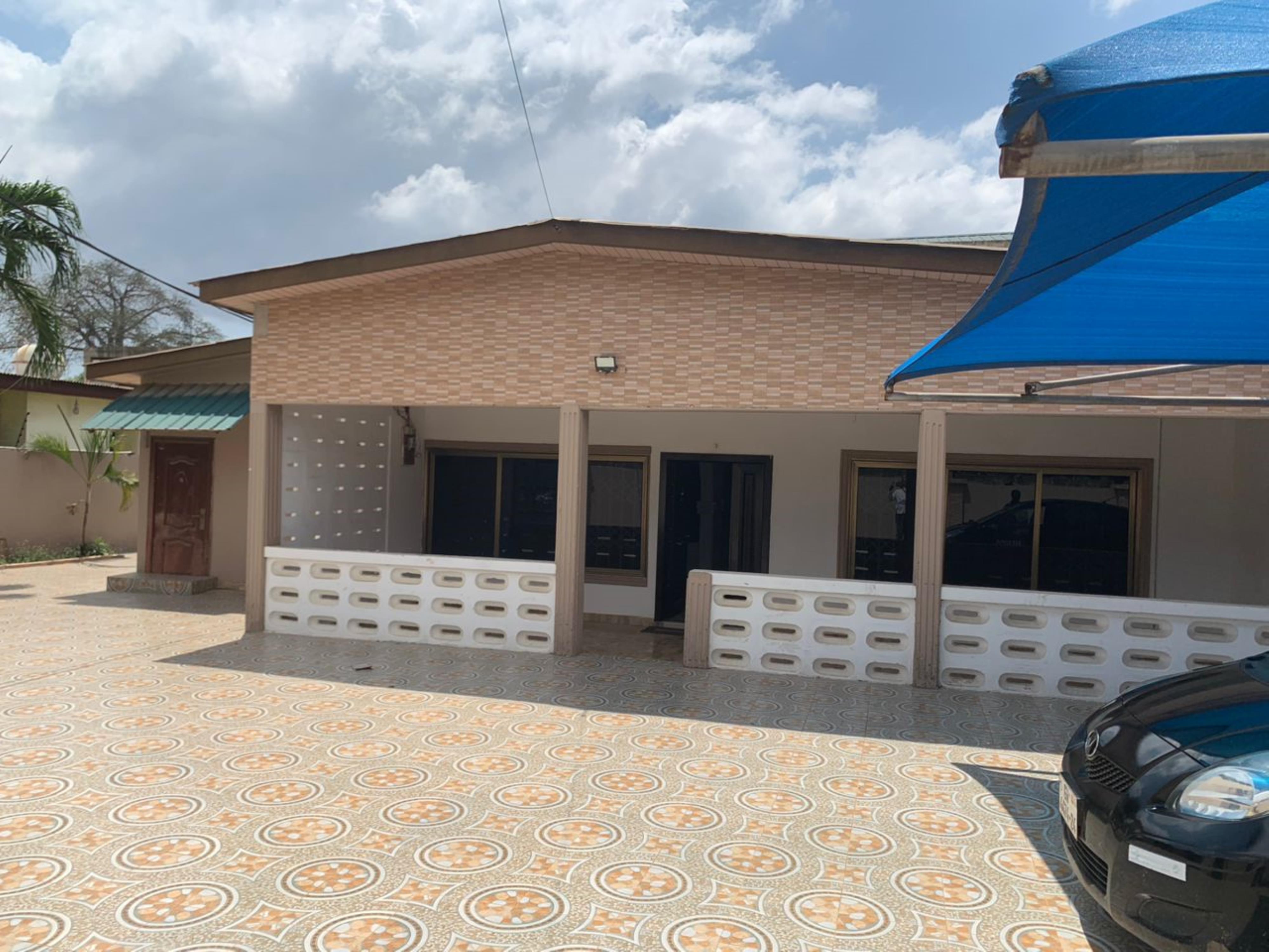 4 Bedrooms Self Compound House, Achimota Mile 7, Accra | Strathium