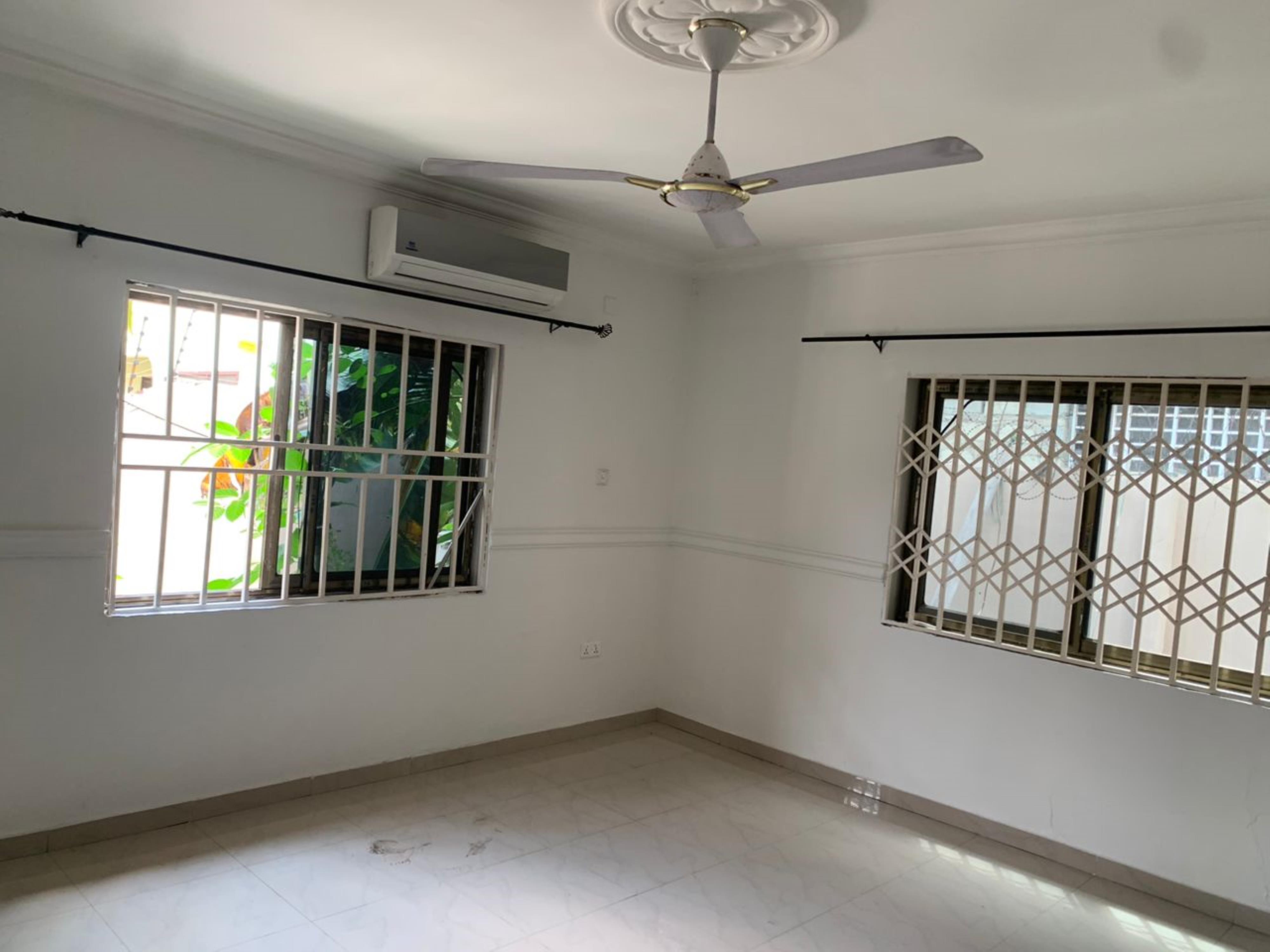 4 Bedrooms Self Compound House, Achimota Mile 7, Accra | Strathium