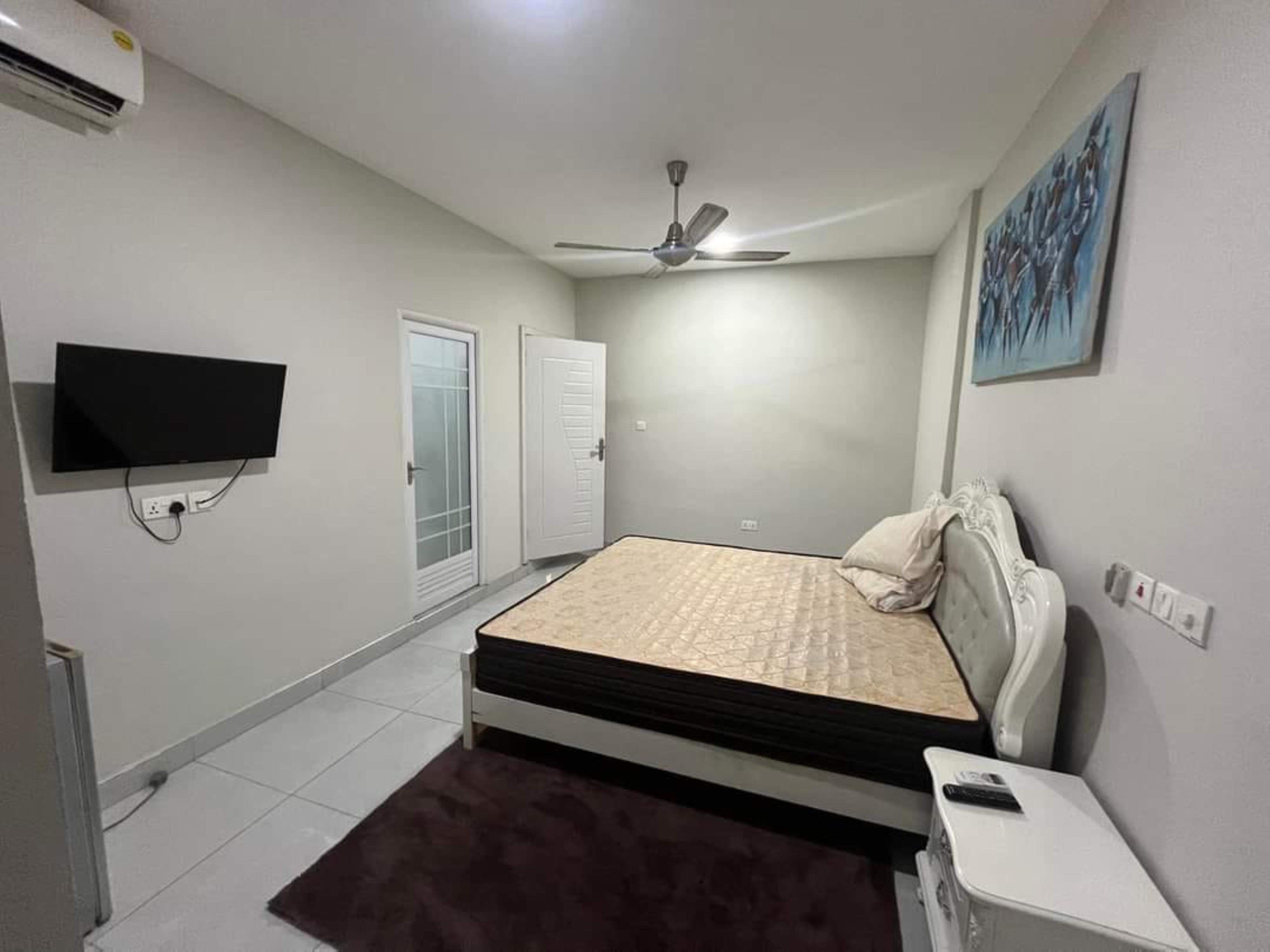 Executive 2 Bedrooms Apartment, Dzorwulu, Accra | Strathium